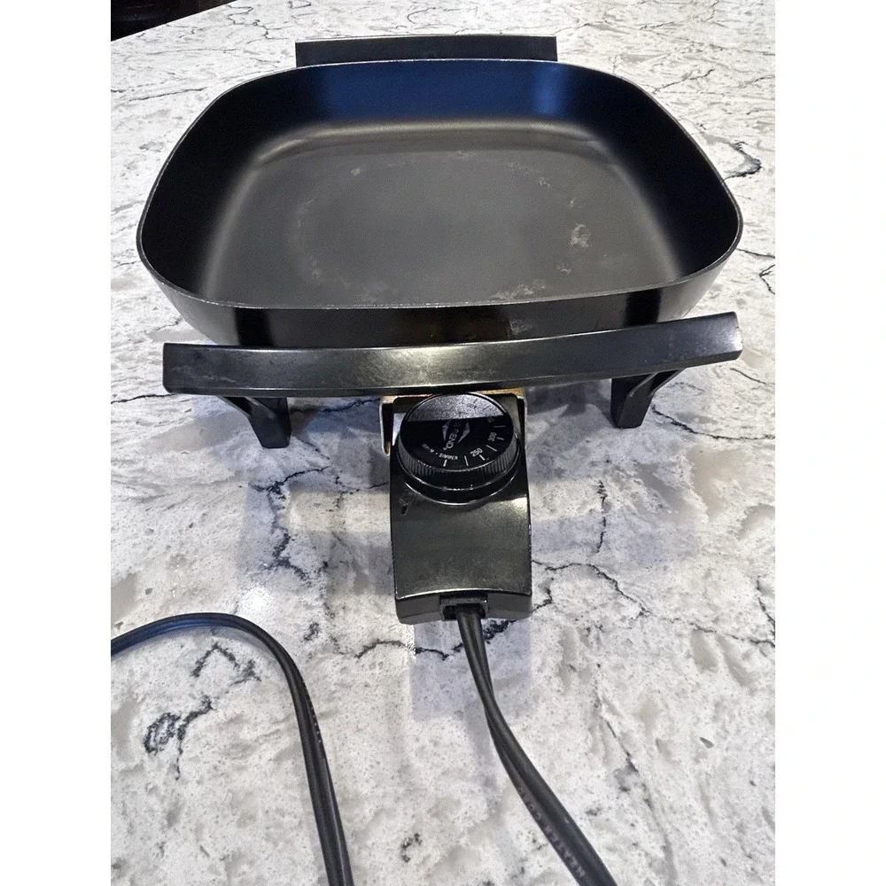 VTG West Bend BLUE FLOWER 72616  Electric Griddle Skillet Fryer‎ Works Great 11